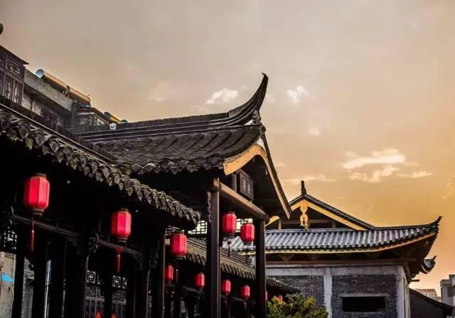 95 后女孩从设计院辞职当保安，你认为什么样的工作算好工作？游戏画面